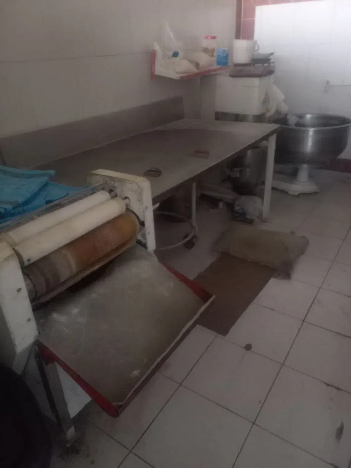 فروش کلیه دستگاهای تولید نان فانتزی|فروشگاه و مغازه|دهق, |دیوار