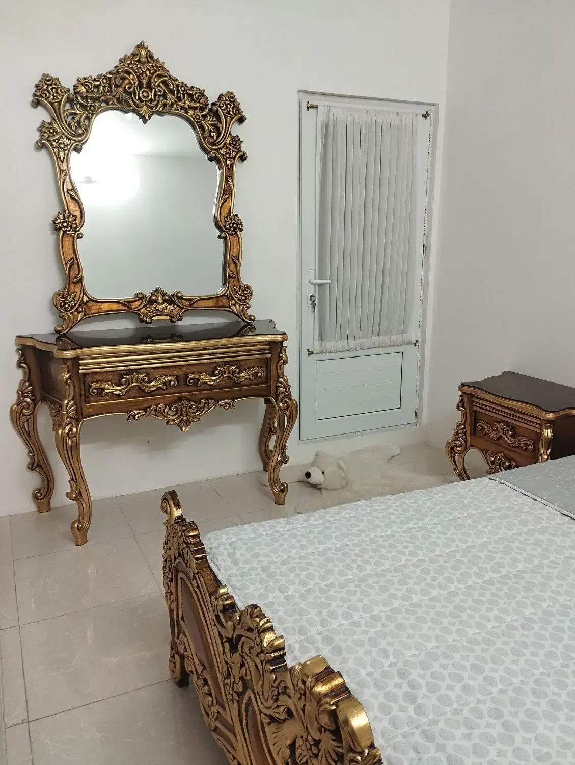 سرویس خواب|تخت و سرویس خواب|قم, نوقطار|دیوار