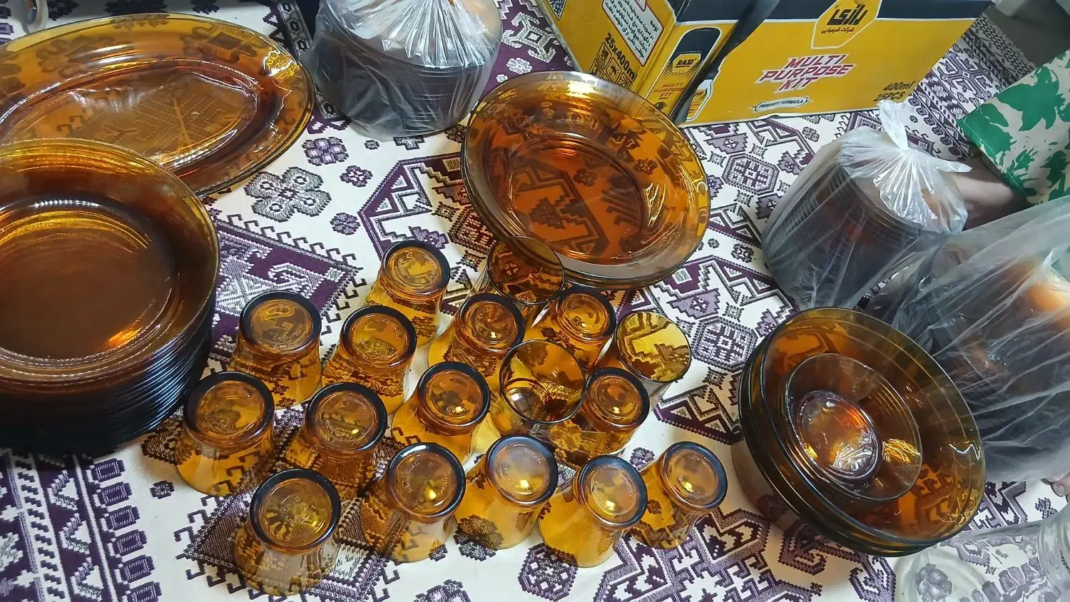 سرویس عسلی در حدنو|ظروف سرو و پذیرایی|سنندج, |دیوار