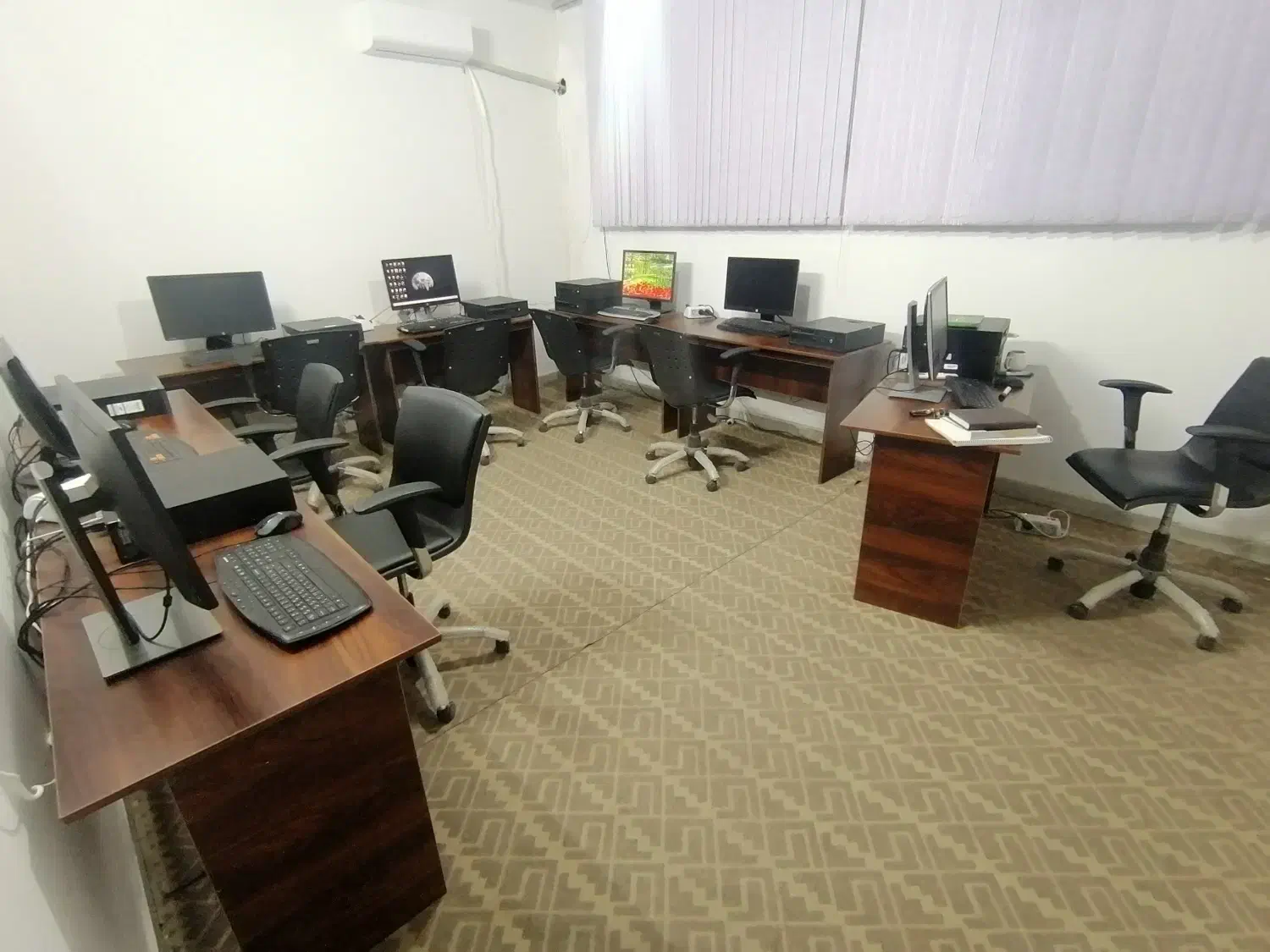 آموزش اکسل، ورد، سپیدار، اتوکد ویژه دختران|خدمات آموزشی|کرمان, |دیوار