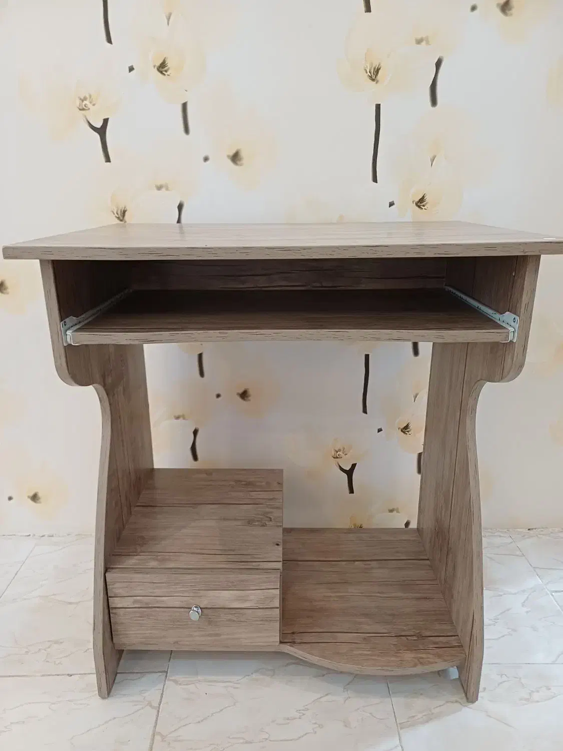 میز کامپیوتر و تحریر|میز تحریر و کامپیوتر|سبزوار, توحیدشهر|دیوار