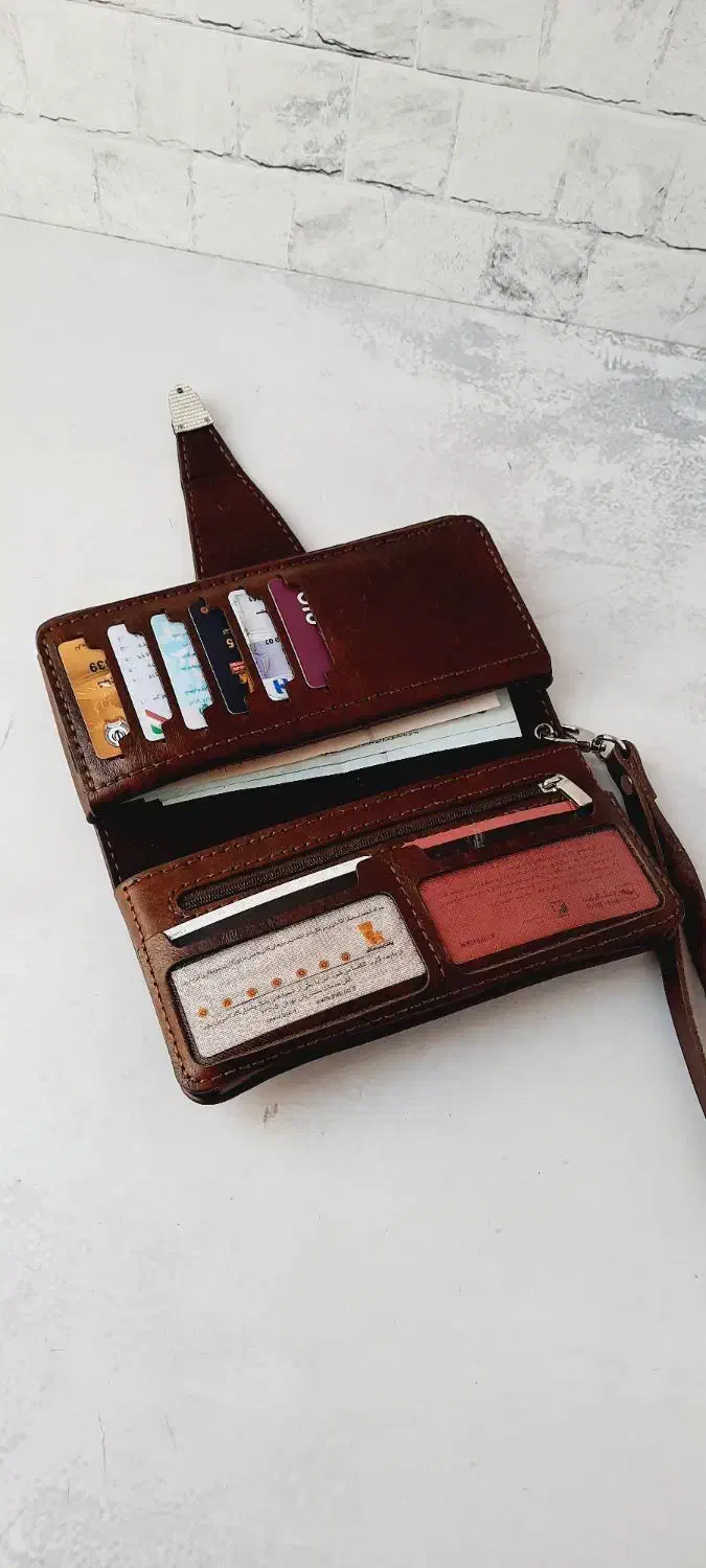 کیف چرم اصل|کیف، کفش، کمربند|پرند, فاز ۶|دیوار