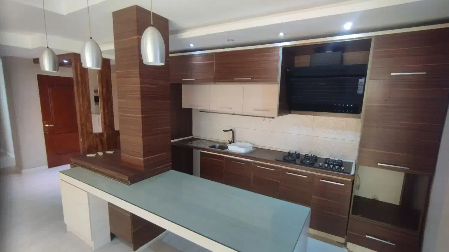 دوخواب بازسازی شده پارکینگ رشتیان|اجارهٔ آپارتمان|رشت, نیکمرام|دیوار