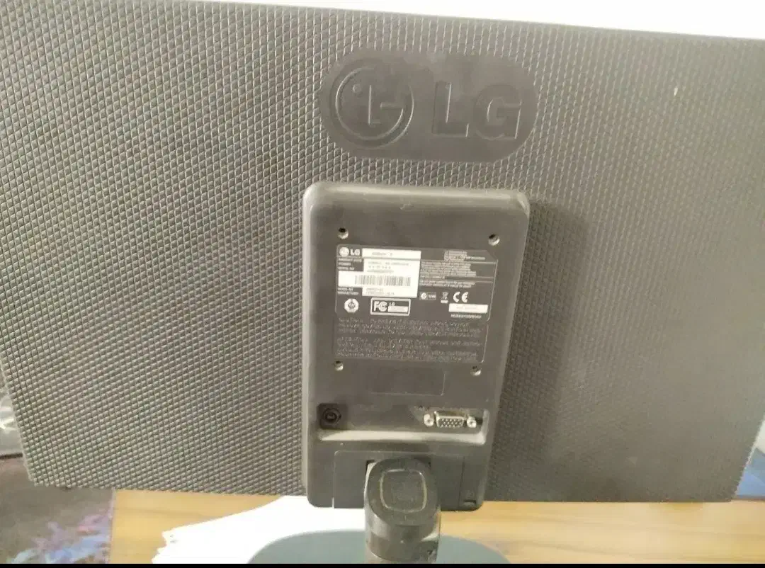 مانیتور ال جی|قطعات و لوازم جانبی رایانه|زاهدان, |دیوار