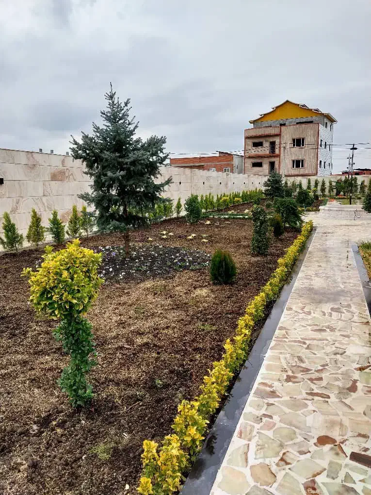 خدمات باغبانی گلکاری درختکاری چمن کاری باغچه کاری|خدمات باغبانی و درختکاری|کرج, گلشهر|دیوار