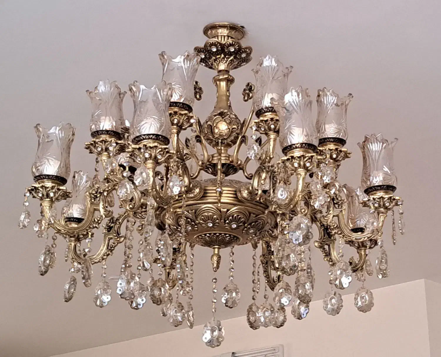 لوستر|لوستر و چراغ آویز|تربت‌حیدریه, مظفریه|دیوار