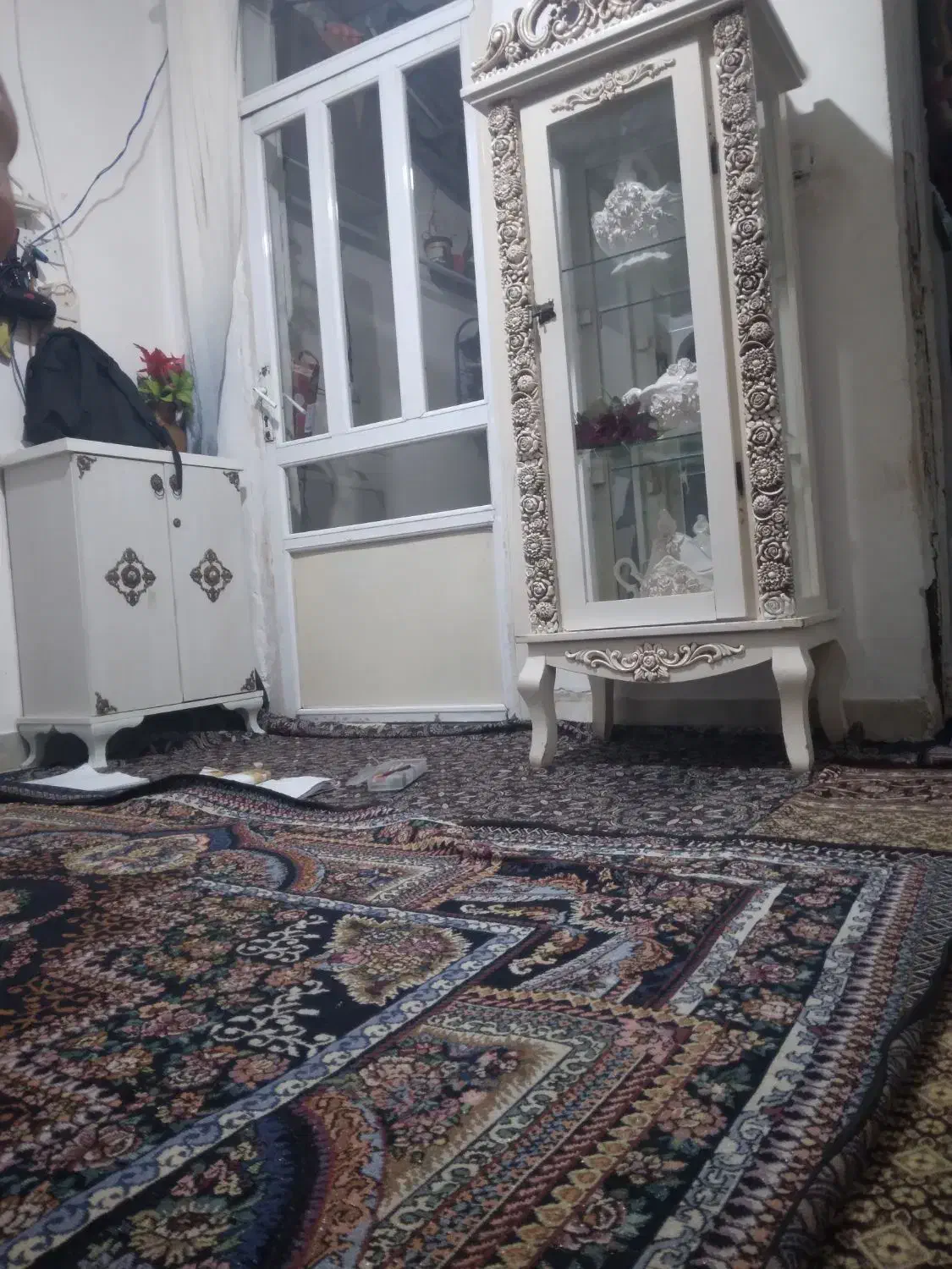 بوفه کاملا سالم|بوفه، ویترین، کنسول|رشت, انصاری|دیوار