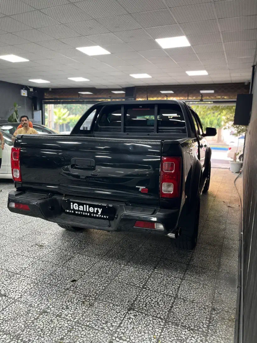 Kmc t8 1401|خودرو سواری و وانت|گنبد کاووس, |دیوار