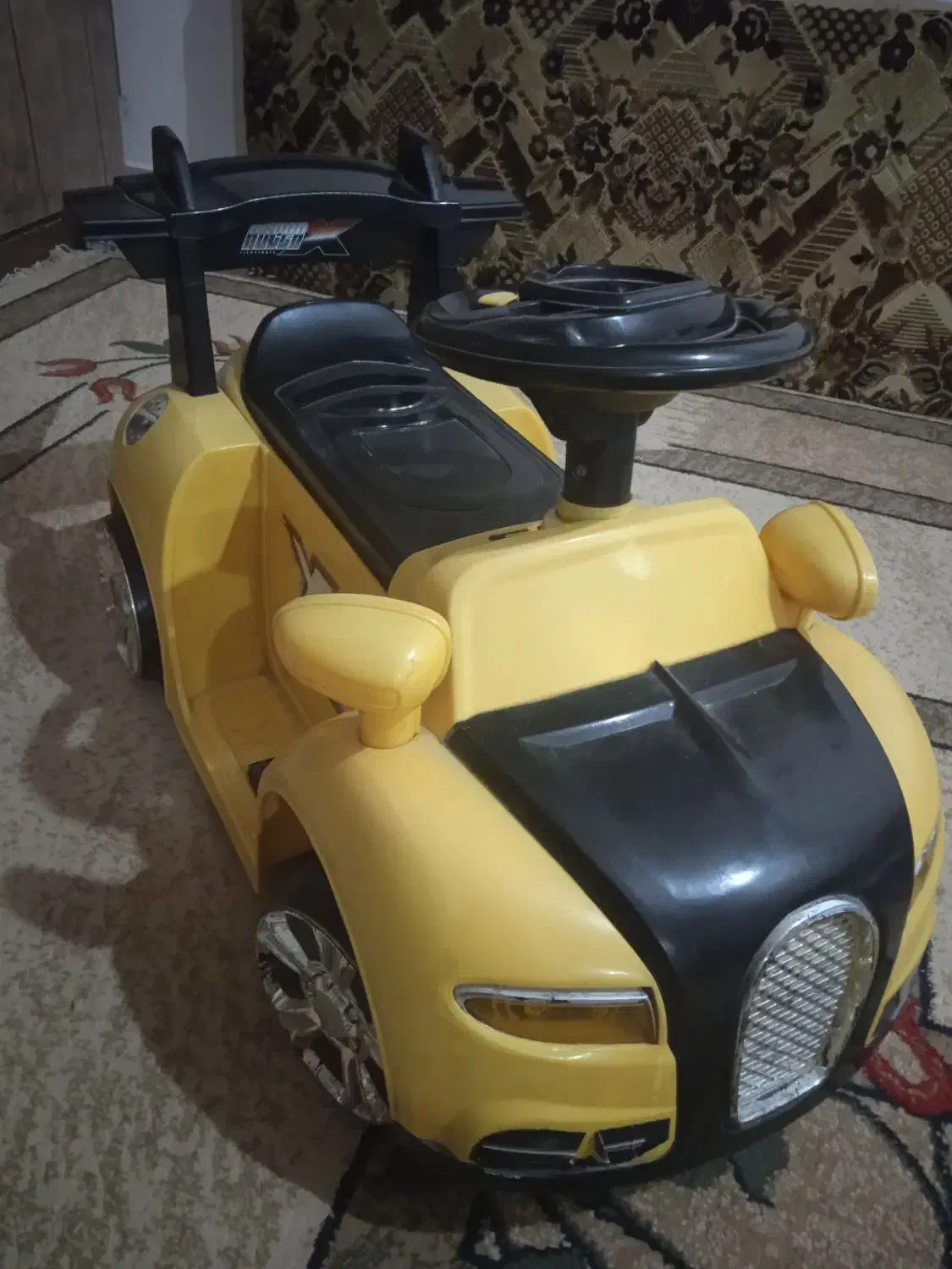 ماشین شارژی و کنترل داره|اسباب‌‌بازی|مسجد سلیمان, |دیوار