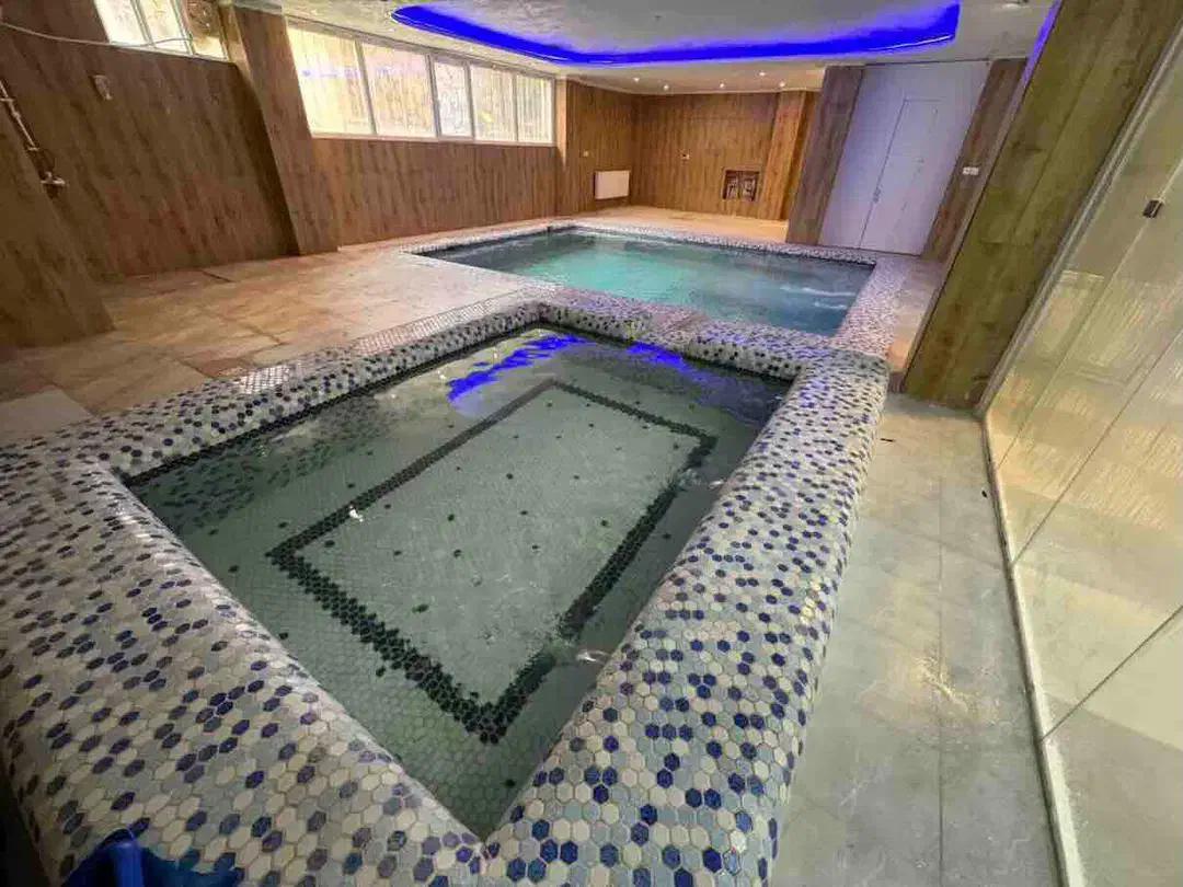 کد007/اجاره ویلا استخر آبگرم ۴ خواب /بیلیارد|اجارهٔ کوتاهمدت ویلا و باغ|شیراز, گویم|دیوار