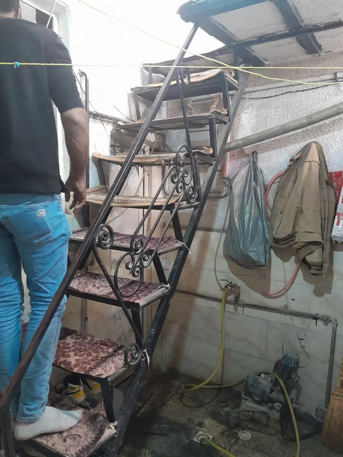 خانه ویلایی ۳۰ متری دوطبقه قولنامه ای|فروش خانه و ویلا|بهارستان, |دیوار