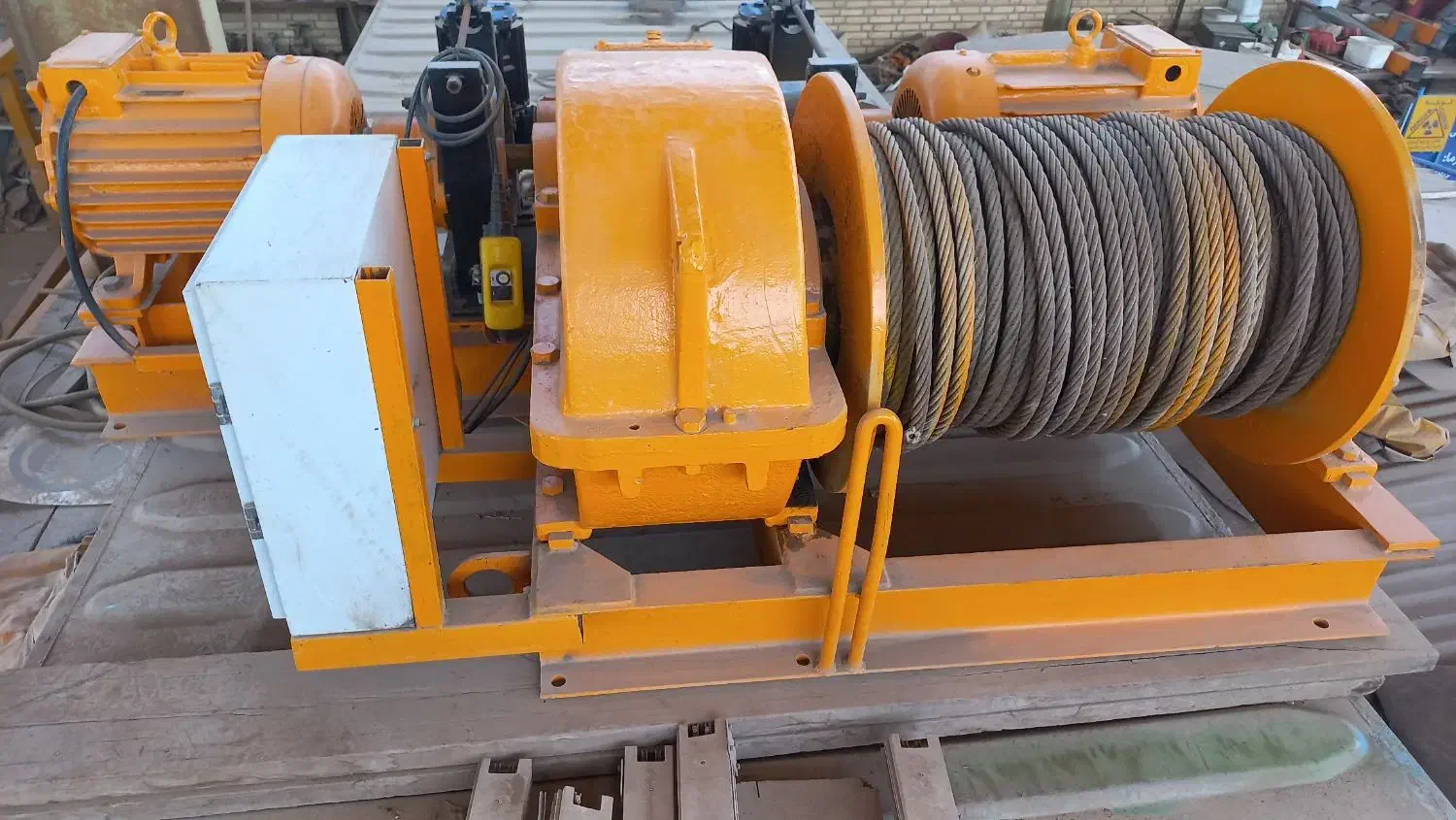 وینچ کشنده ۱۰ تن|ماشین‌آلات صنعتی|اهواز, شهرک صنعتی شماره ۳|دیوار