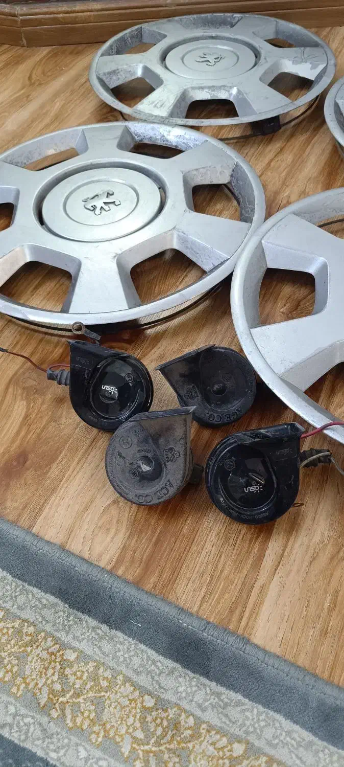 چهارعدد قالپاق پژو پارس فابریک سالم|قطعات یدکی و لوازم جانبی|مشهد, هفت تیر (نه دره)|دیوار