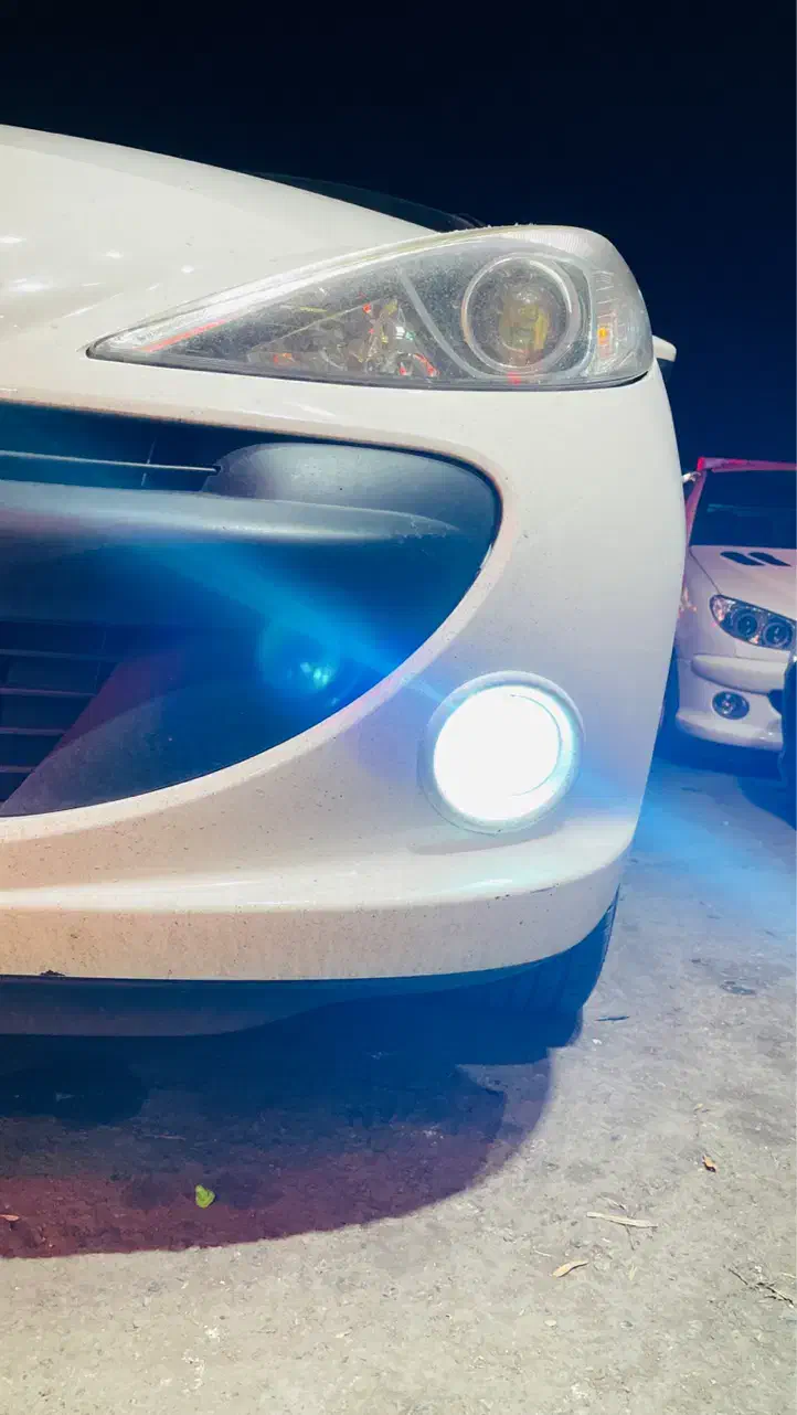 پروژکتور دیلایت زنون  مه شکن پژو 207|قطعات یدکی و لوازم جانبی|همدان, |دیوار