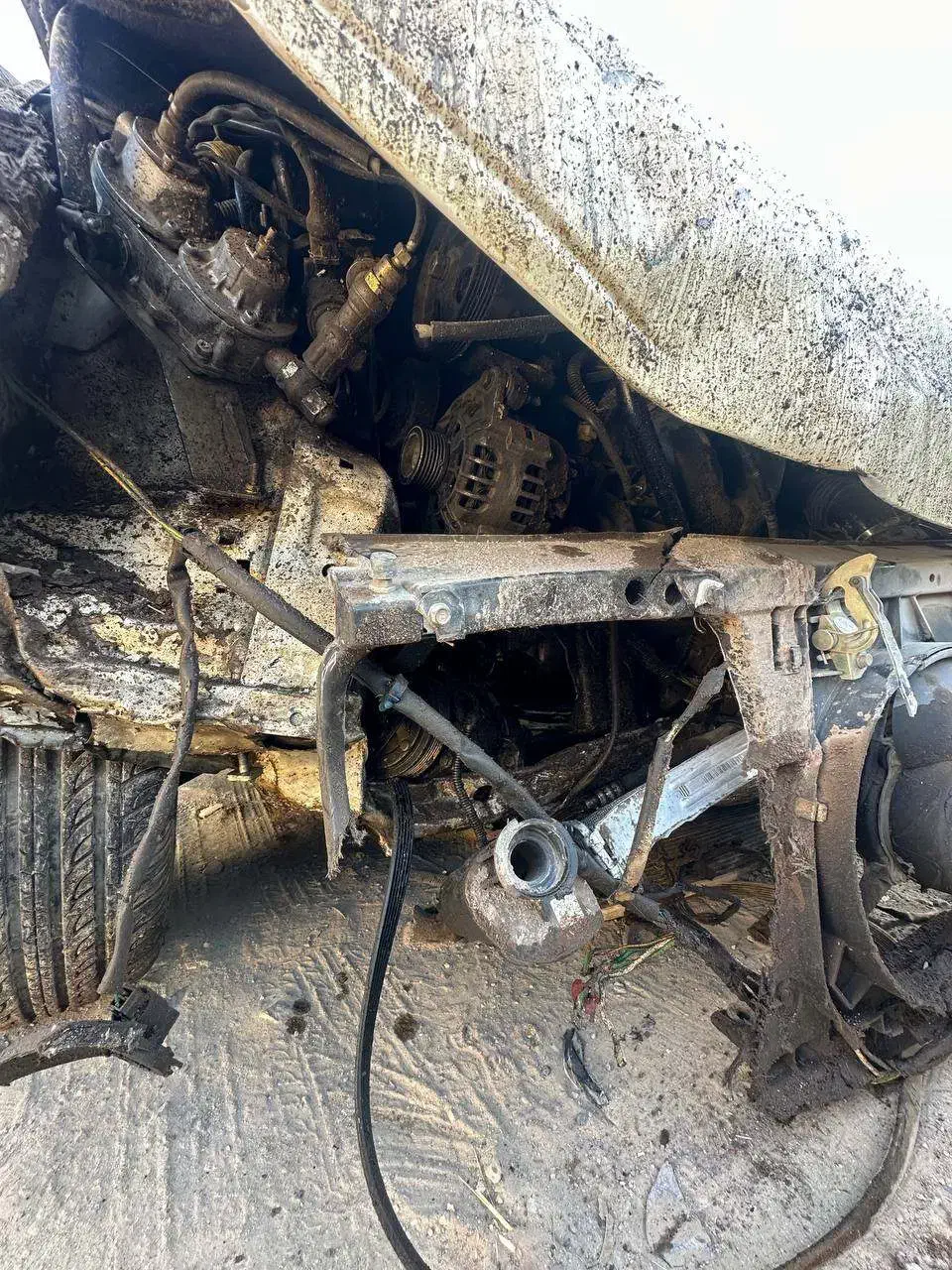 پژو پارس تصادفی|خودرو سواری و وانت|کرمانشاه, |دیوار