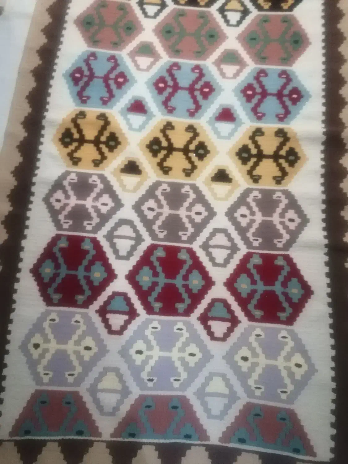 گلیم دستباف الیاف پشم درحدنوفروش فوری|گلیم، جاجیم، گبه|پرند, فاز ۶|دیوار