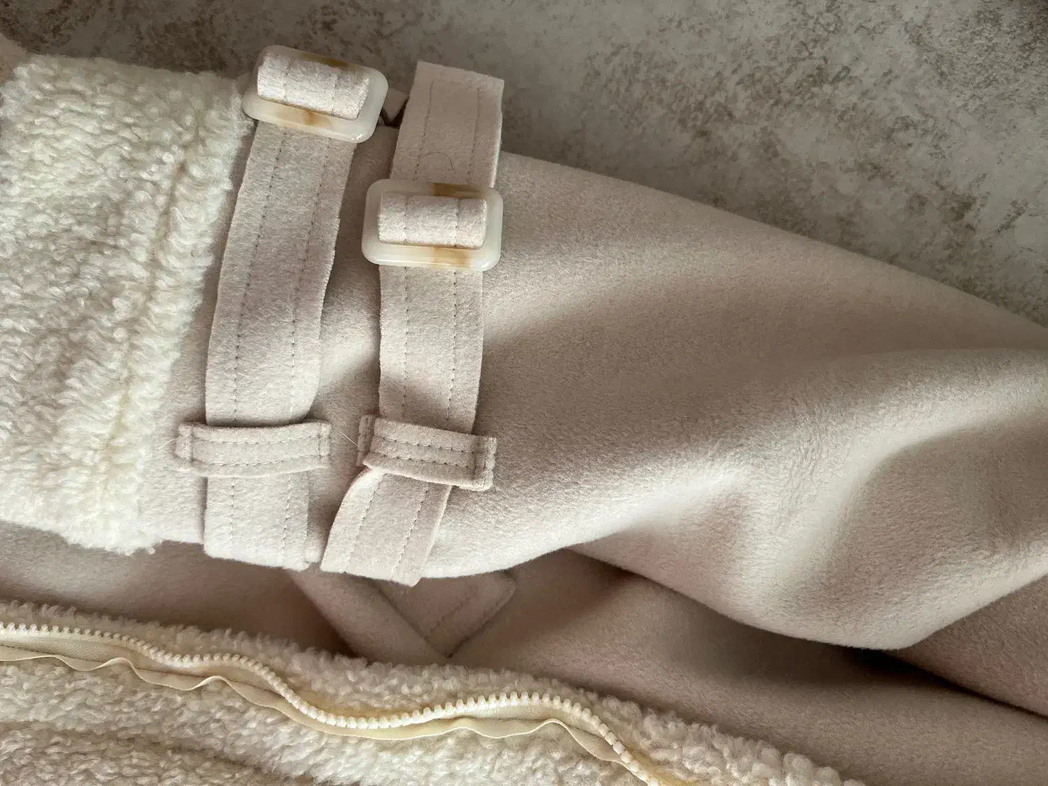 لباس|لباس|بازرگان, |دیوار