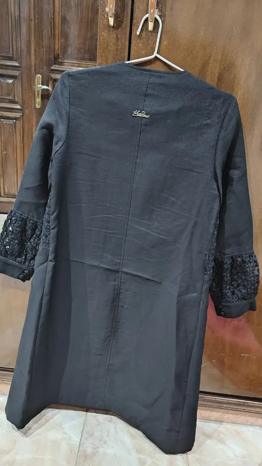 مانتو|لباس|آمل, |دیوار