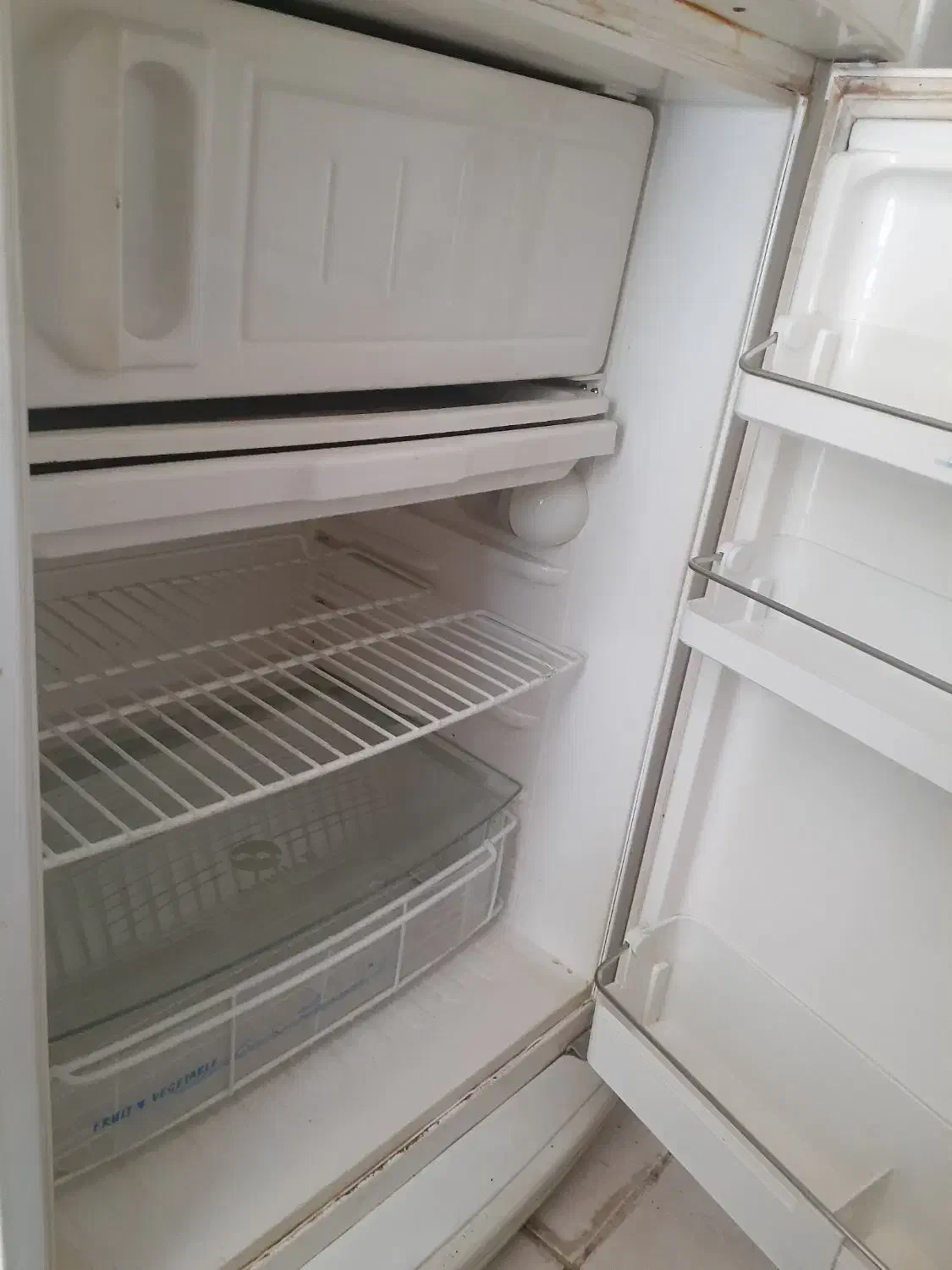 یخچال هتلی سایوان وانواع یخچال وفریزر|یخچال و فریزر|بروجن, |دیوار