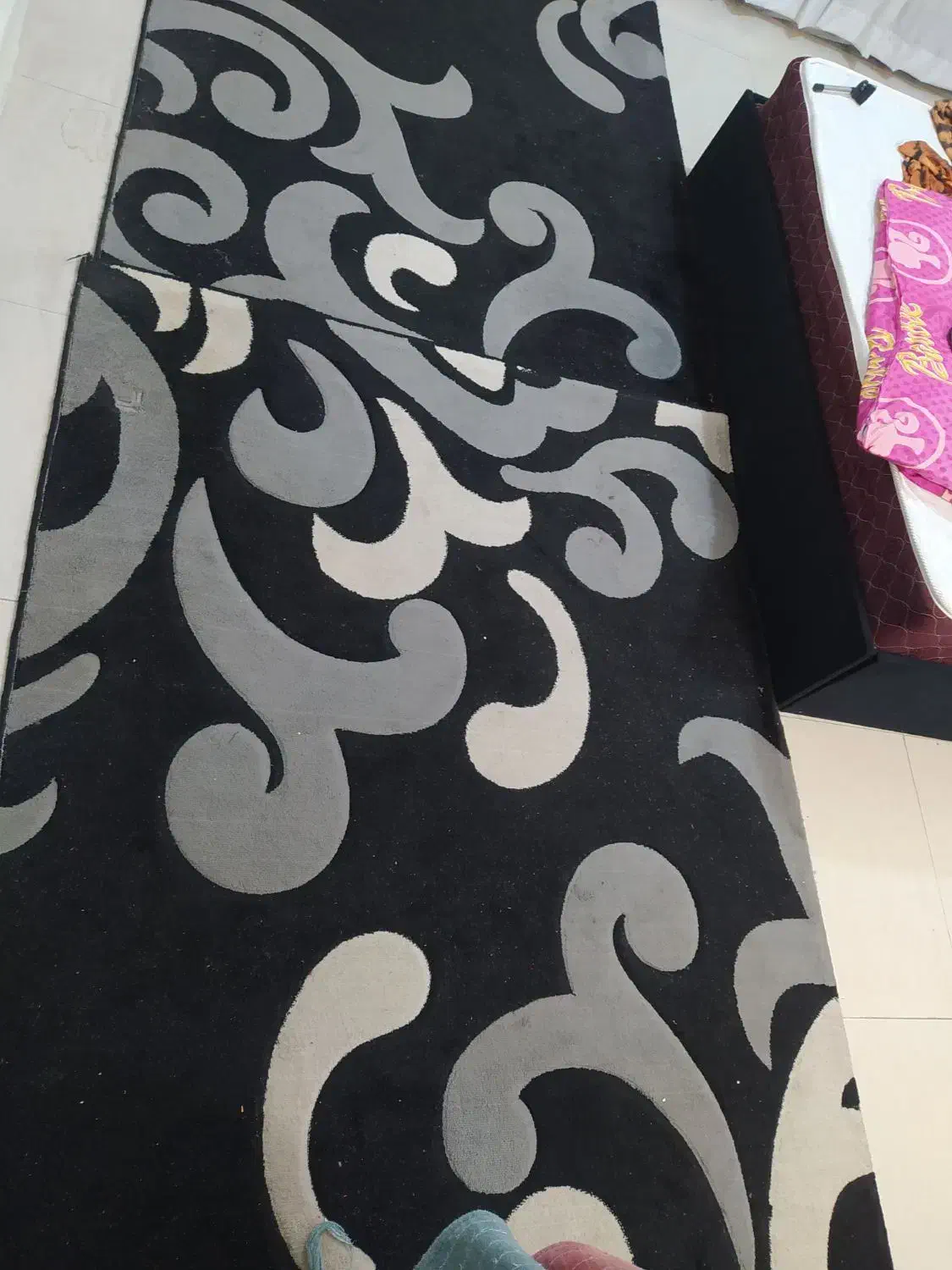 دو عدد قالیچه مشکی طوسی|فرش|تهران, ائمه اطهار|دیوار