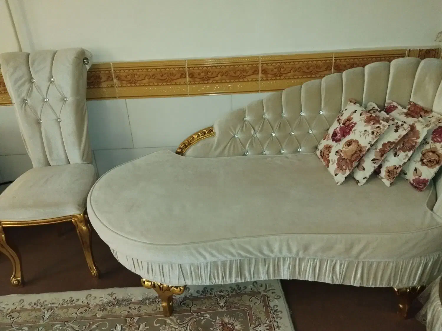 مبل نه نفره و میز غذا خوری شیش نفره|مبلمان خانگی و میز عسلی|آبیک, |دیوار