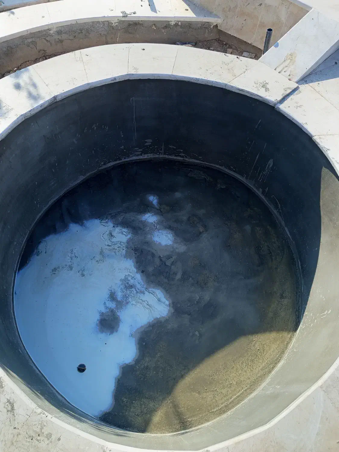 آب بندی حوض استخر حوضچه قبل کاشی کاری . غیر..|خدمات پیشه و مهارت|یزد, |دیوار