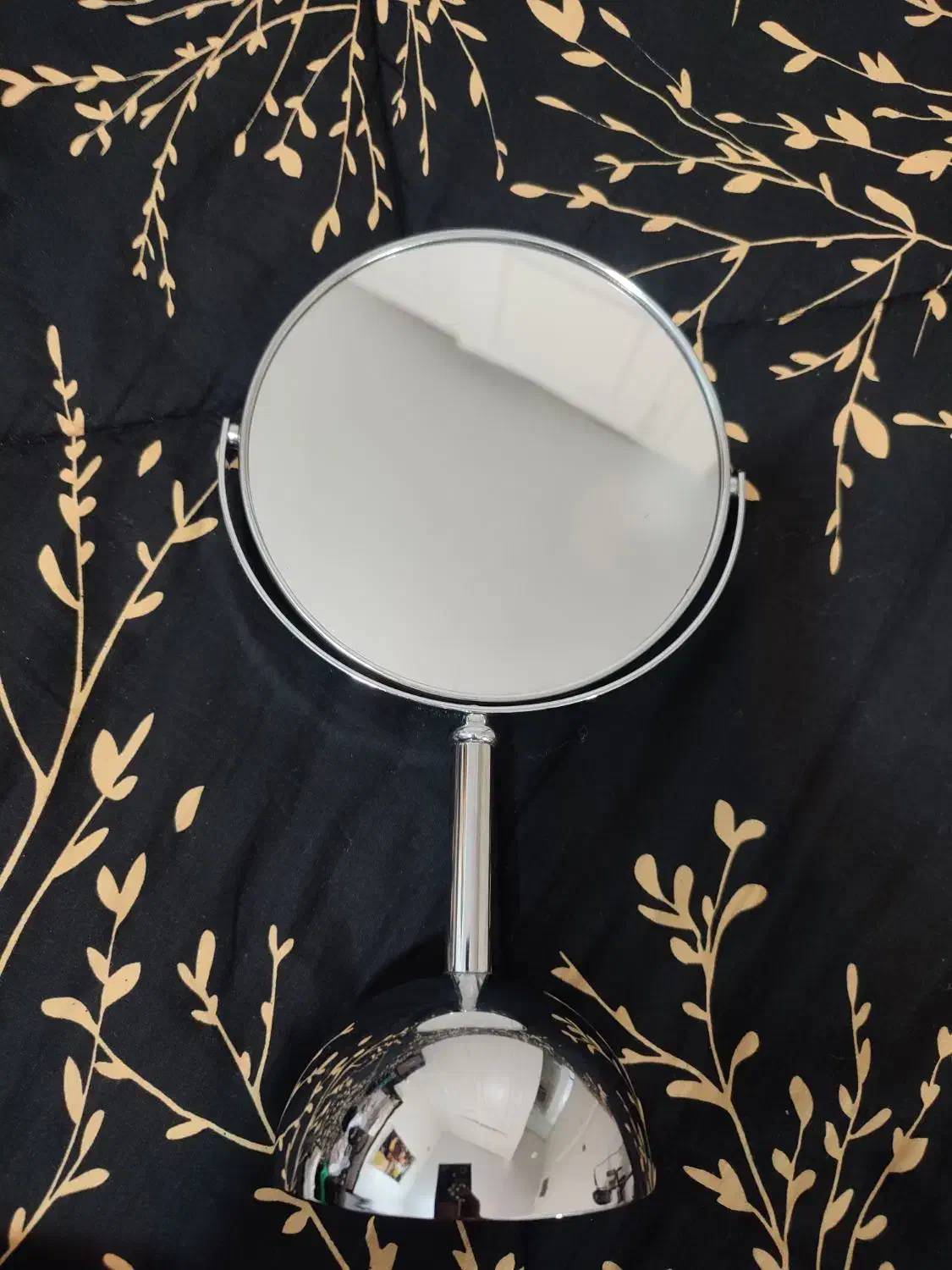 آیینه رومیزی|آینه|شاهین‌شهر, بنیاد ازدواج|دیوار