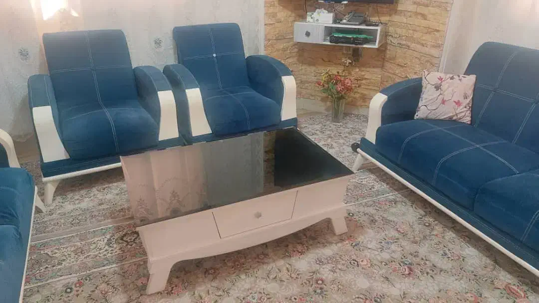 مبل ۷نفره همراه میزوسط و۳تکه|مبلمان خانگی و میز عسلی|لنگرود, |دیوار