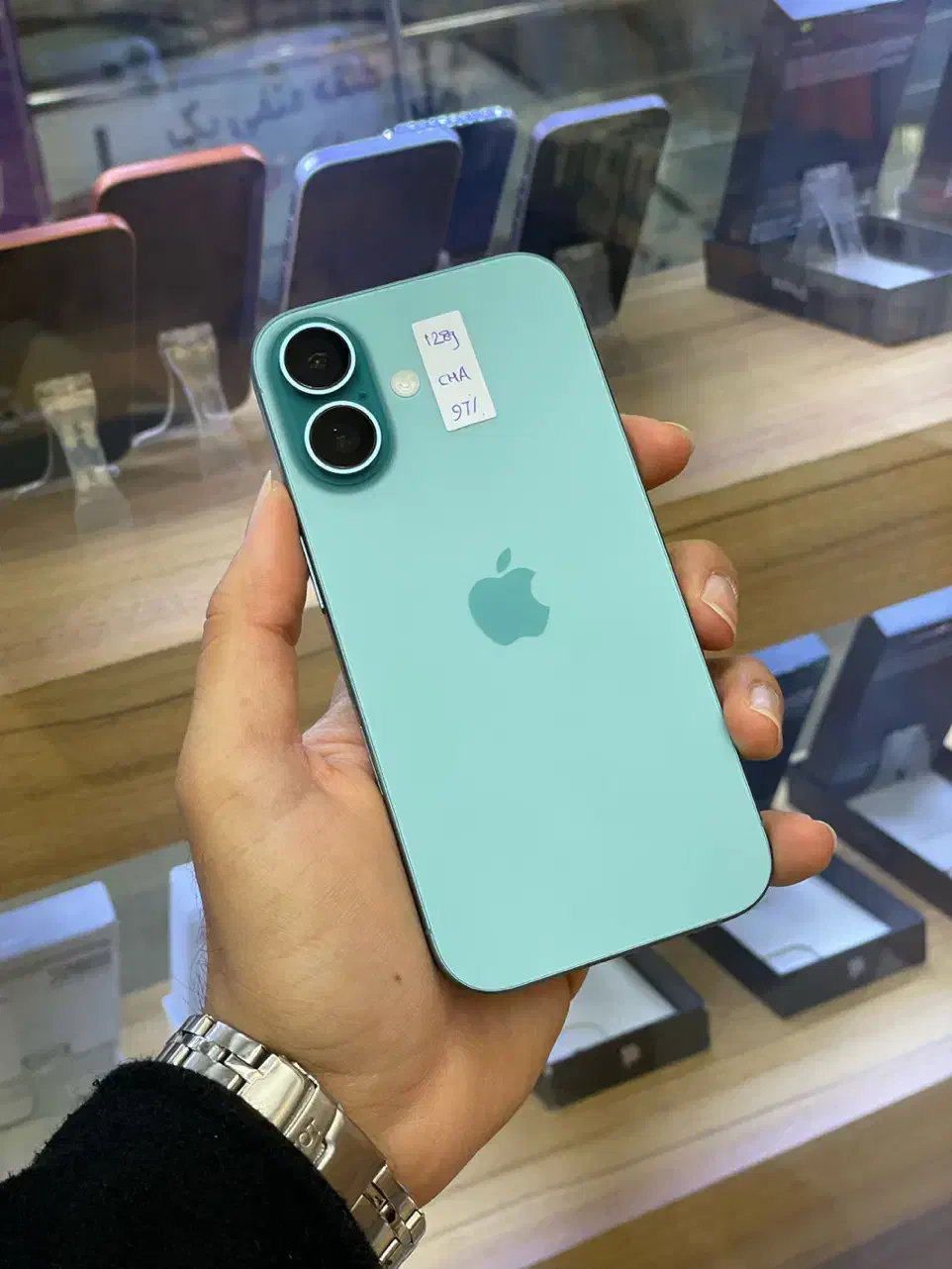 اپل iphone 16 نرمال ۱۲۸ گیگ با ریجستر|موبایل|مشهد, عامل|دیوار