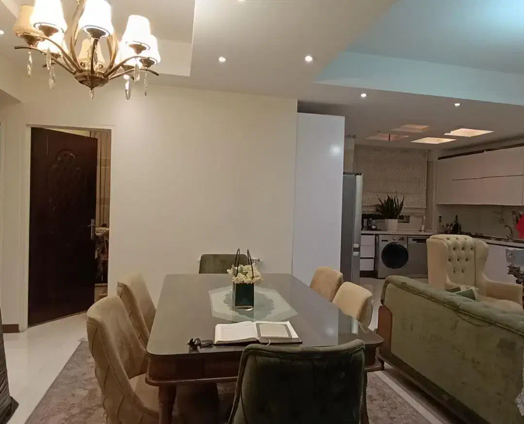 آپارتمان ۹۰ متر  ط سوم    رهن کامل