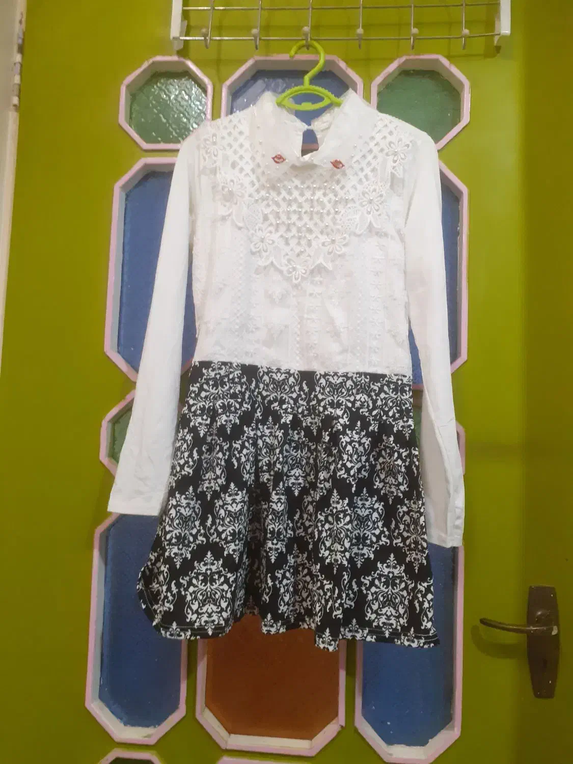 لباس مجلسی|لباس|برخوار, |دیوار