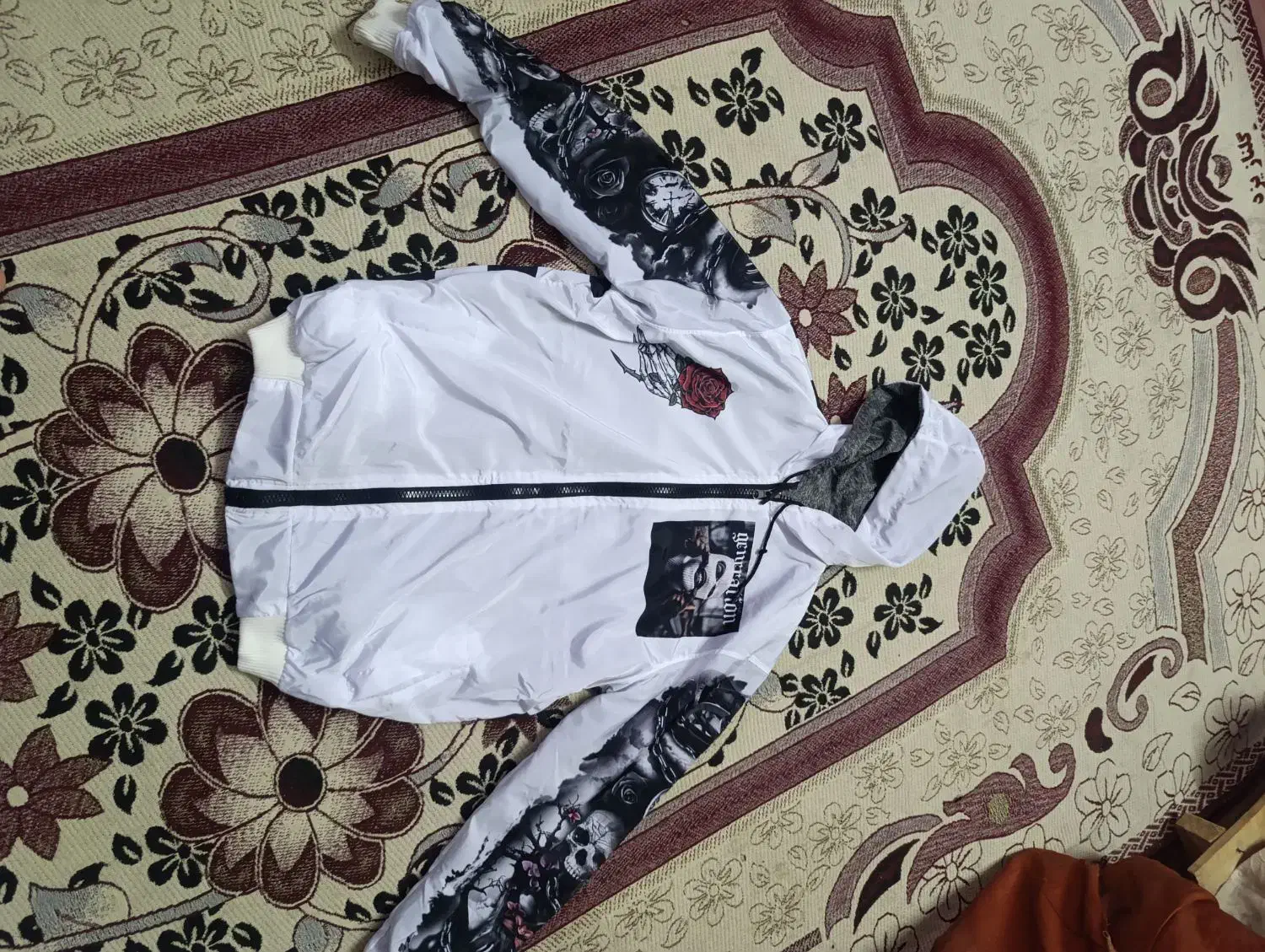 بادگیر|لباس|برازجان, |دیوار