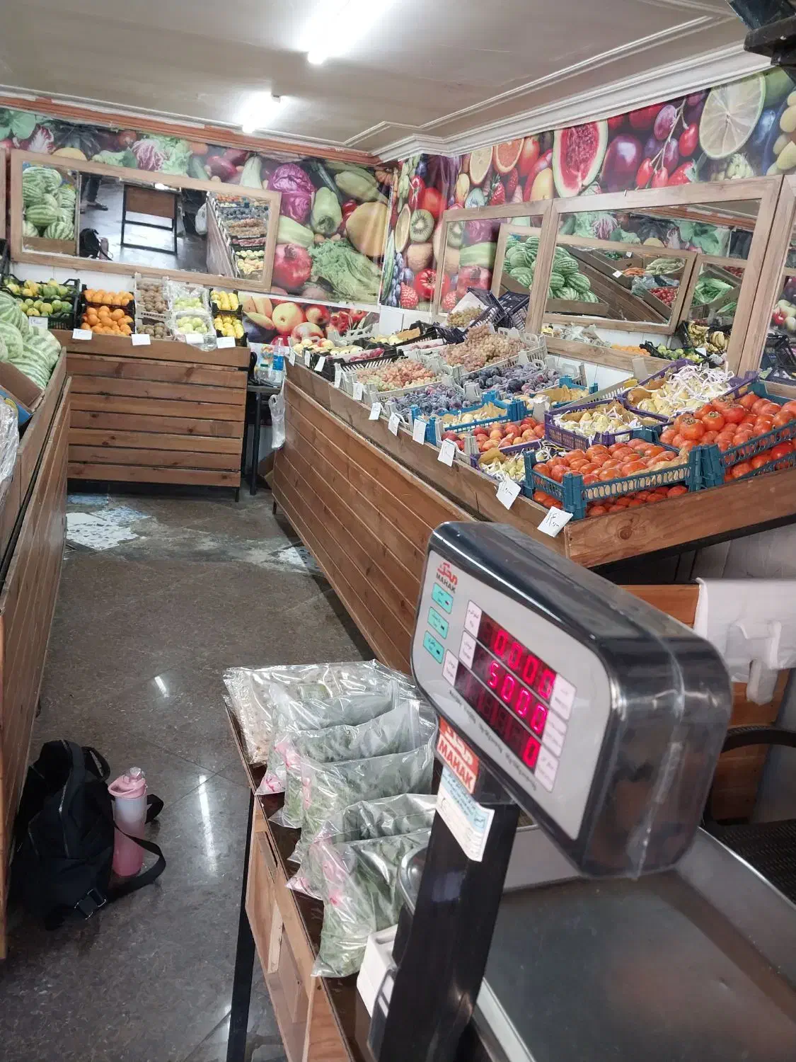 فروشنده سوپر میوه|استخدام خدمات فروشگاه و رستوران|اهواز, کوی سعدی|دیوار