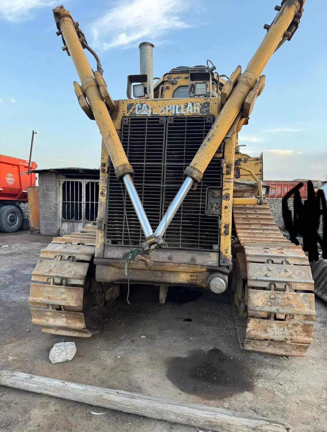 بلدوزرd8n|ماشین‌آلات صنعتی|سیرجان, |دیوار