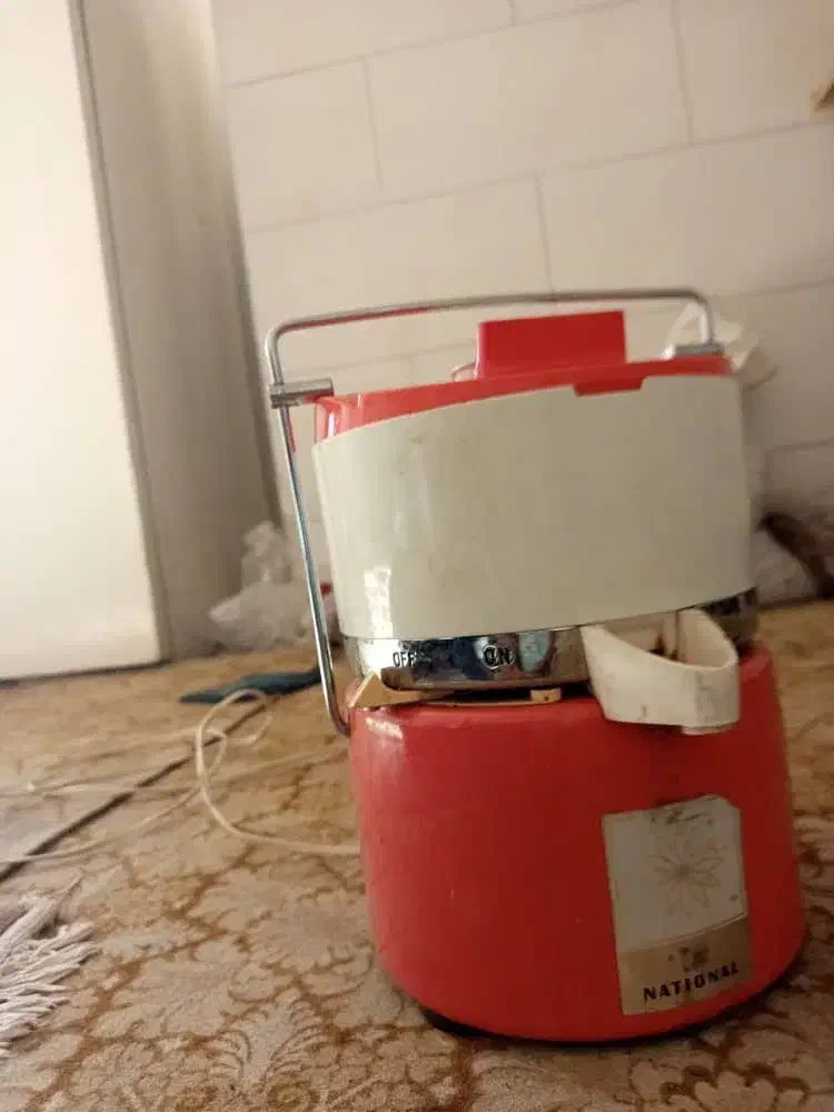 دستگاه آبمیوه گیری|آبمیوهگیر و آبمرکباتگیر|هشتگرد, گلسار|دیوار