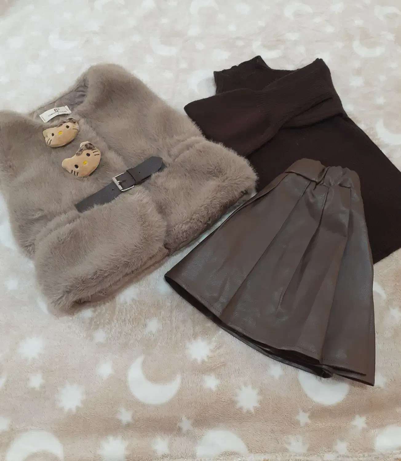 لباس کودک|کفش و لباس بچه|یاسوج, |دیوار