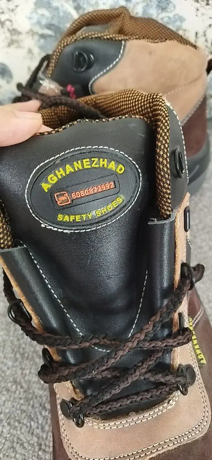 کفش ایمنی|کیف، کفش، کمربند|خورموج, |دیوار