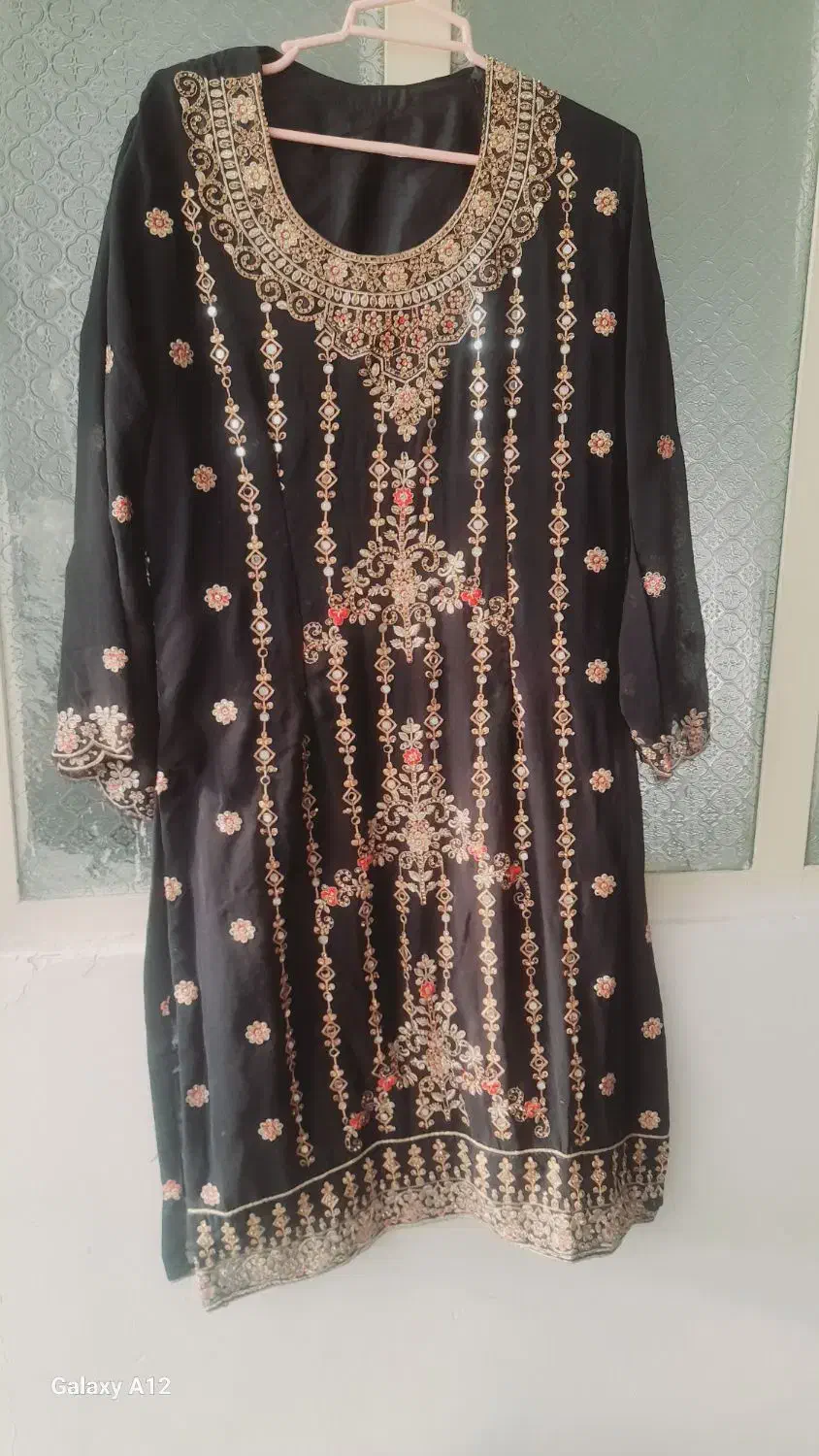 چند دست لباس مجلسی هندی|لباس|یزد, |دیوار