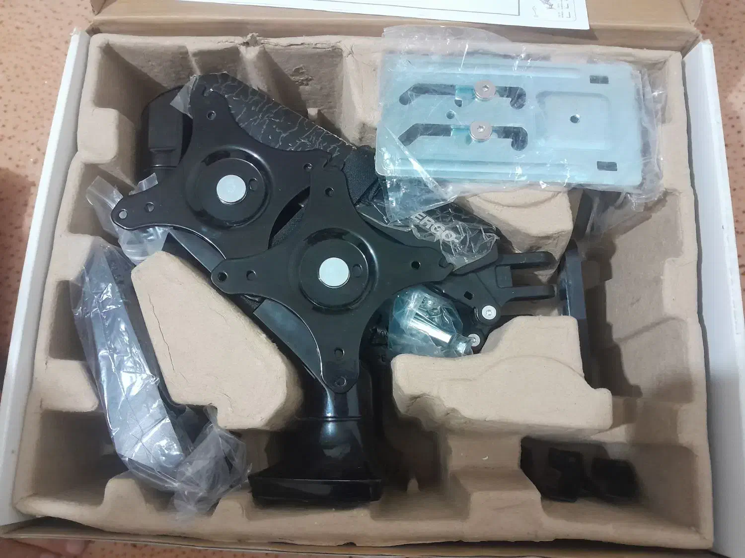 پایه مانیتور دوتایی رومیزی برند ERGO|قطعات و لوازم جانبی رایانه|فردیس, شهرک وحدت|دیوار