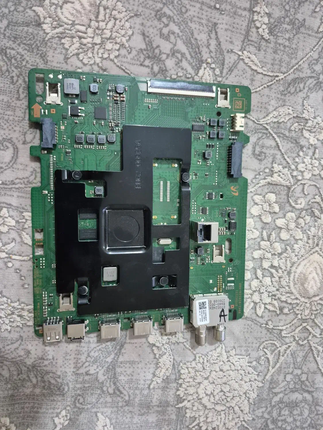 برد و متعلقات تلویزیون سامسونگ۶۵ اینچ|تلویزیون و پروژکتور|بندر ماهشهر, |دیوار