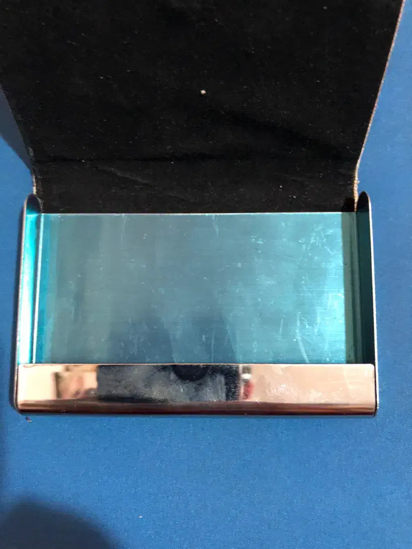 کیف پول|کیف، کفش، کمربند|رشت, فلسطین|دیوار