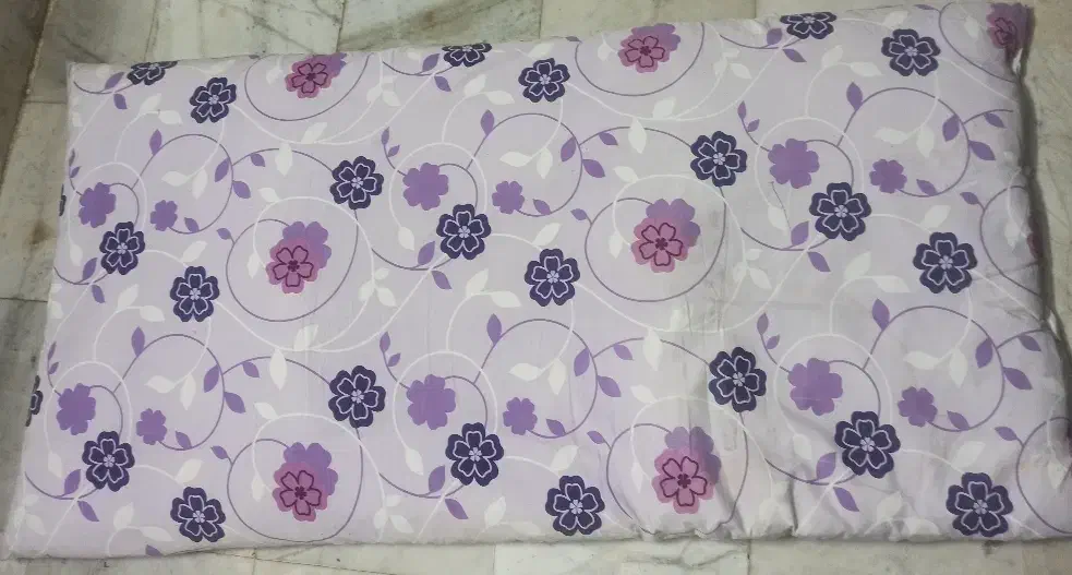 دو عدد تشک تر و تمیز و پربار|رختخواب، بالش، پتو|گنبد کاووس, |دیوار