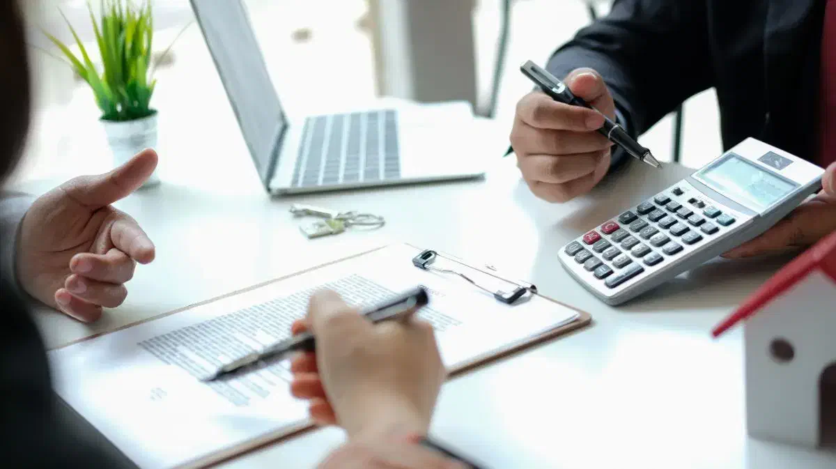 استخدام ‌منشی دفتر|استخدام اداری و مدیریت|رشت, دیلمان|دیوار