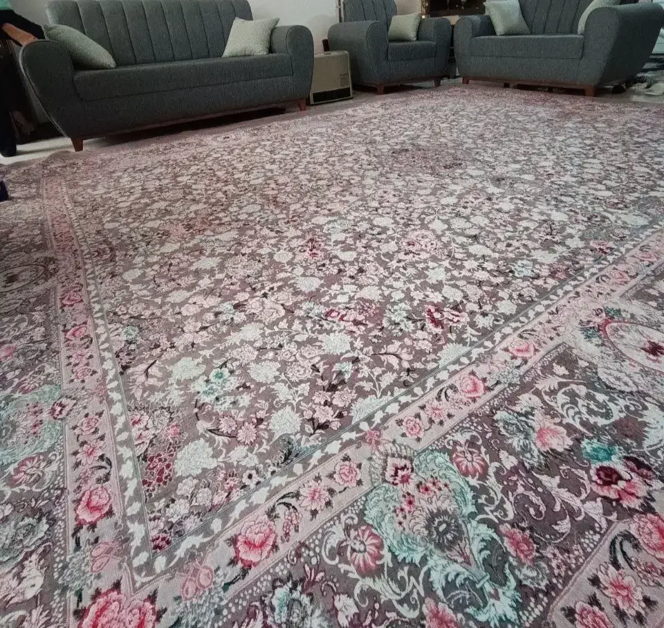 روفرشی کشدار ترک|روفرشی|نیشابور, بنیاد شهید|دیوار