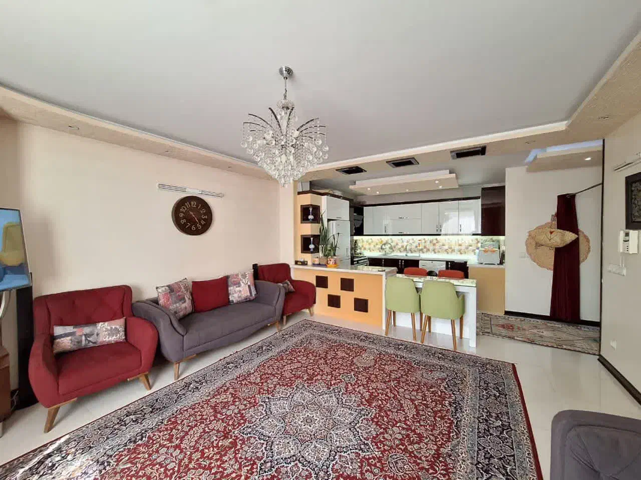 رهن آپارتمان ۸۵ متر/ ۲ خواب فول امکانات|اجارهٔ آپارتمان|اصفهان, جاوان|دیوار