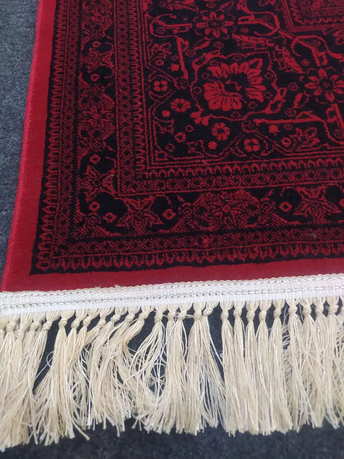 دو عدد فرش 700شانه نه متری و شش متری|فرش|دهدشت, |دیوار