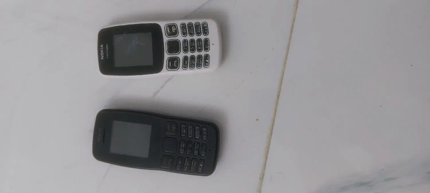 ۴ عدد گوشی ۳ تا احتیاج به تعمیر داره ۱ دونه سالمه|موبایل|بومهن, |دیوار