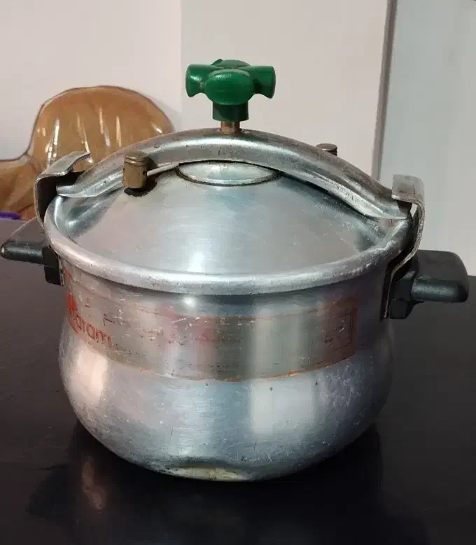 زودپز|ظروف پخت‌وپز|ایلام, |دیوار