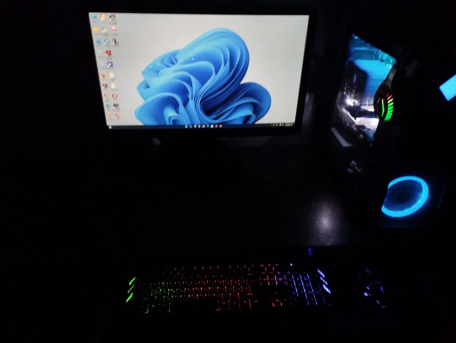 کیس گیمینگ omen 30l همراه با مانیتور|رایانه رومیزی|مشگین شهر, |دیوار