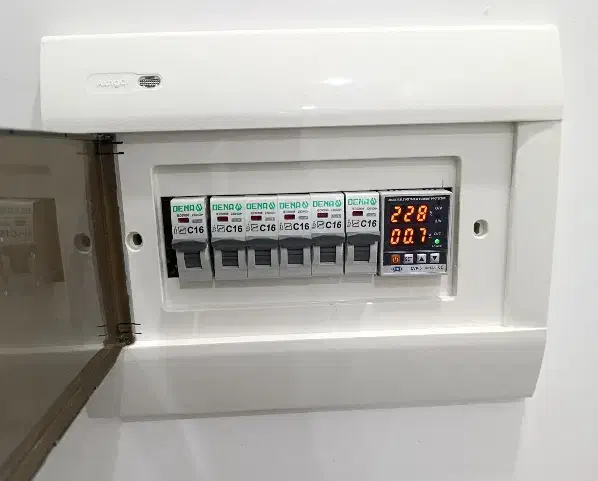 اجرای برق ساختمان|خدمات پیشه و مهارت|ساوه, |دیوار